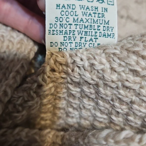 Vintage Aran Crafts Cream Cable Knit Poncho - Picture 7 of 7